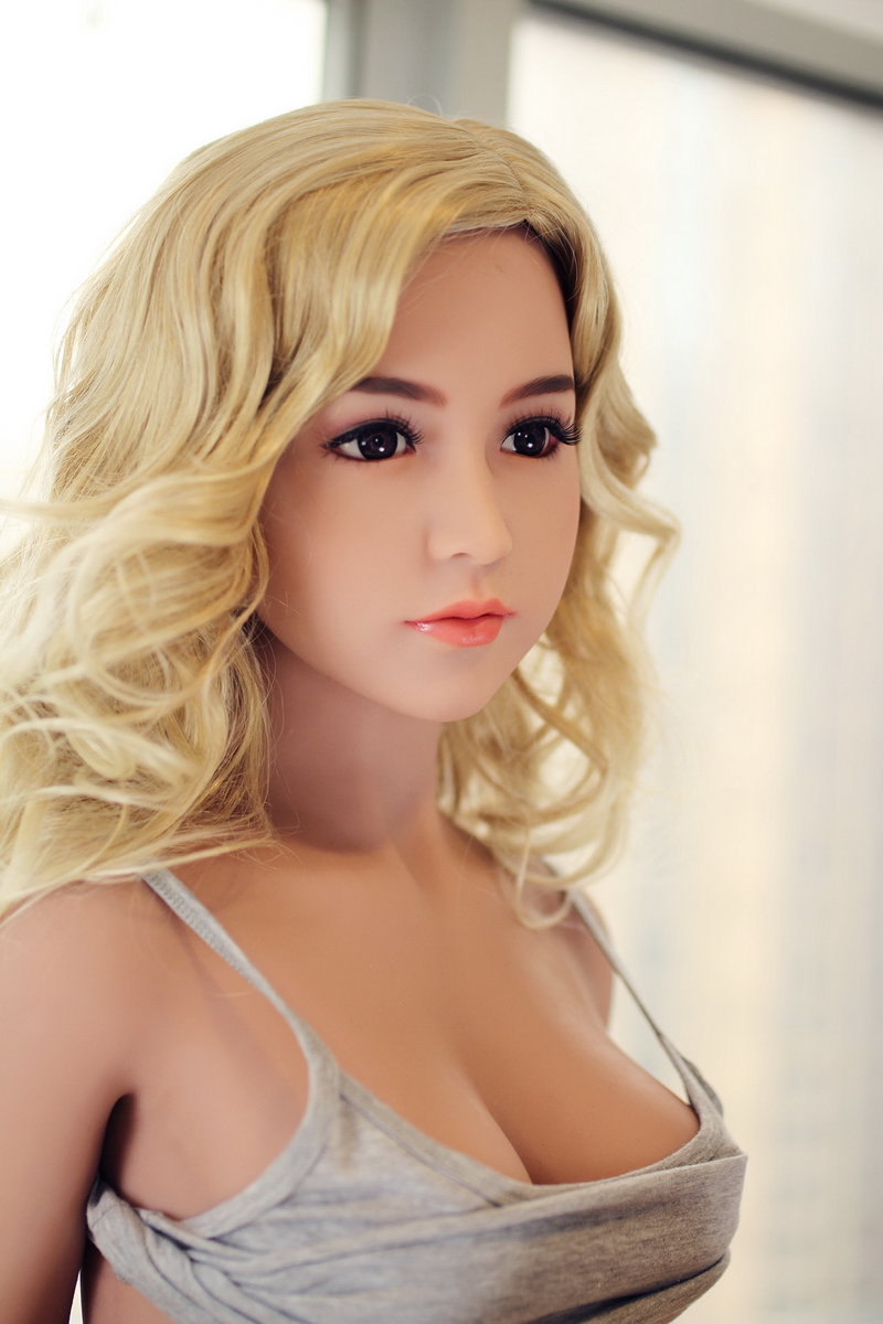 Beach blonde, big chest, good figure Silicon sex doll 128CM mini size sexy dolls for men silicon