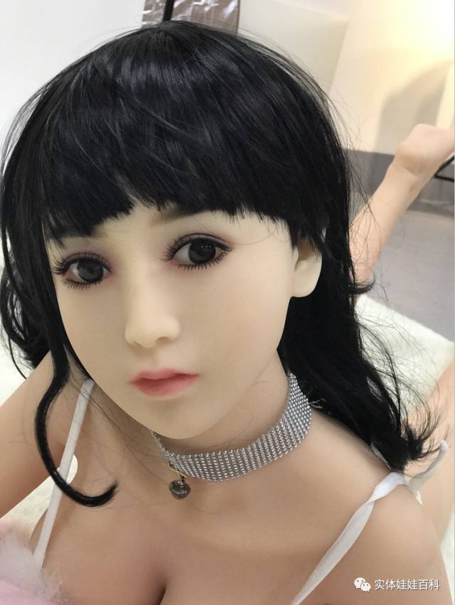 How to prevent staining of physical dolls?